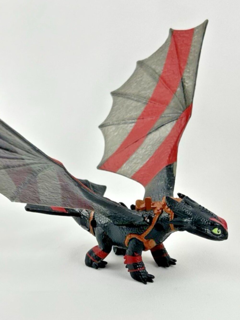 Dreamworks How To Train Your Dragon DWA Night Fury 10" Action Figure